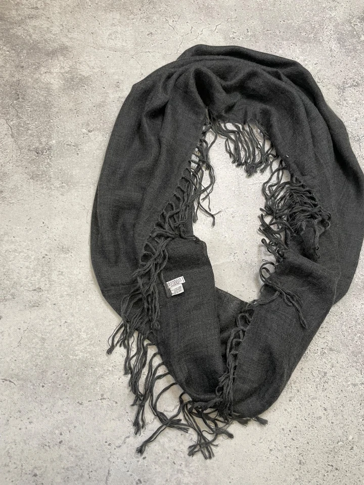 Brunello Cucinelli 女式羊绒/丝绸灰色无限围巾意大利制造 — 第 2/4 张图片