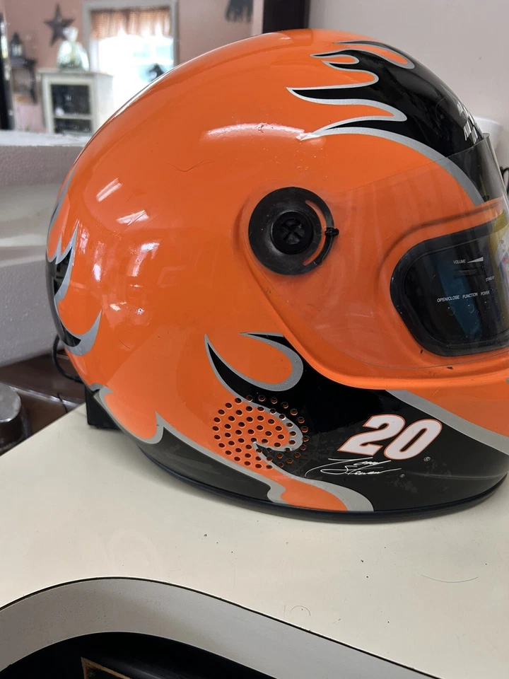 Casco Nascar Radio/Reproductor de CD 20 Tony Stewart Excalibur Electrónica Usado Control Remoto Foto 4 de 4