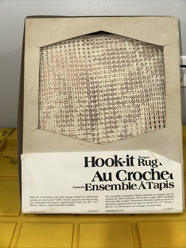 Vogart Crafts HookIt Rug Kit Autumn Leaves 4322 Vintage 20"x27" Partially Sealed - Picture 2 of 3