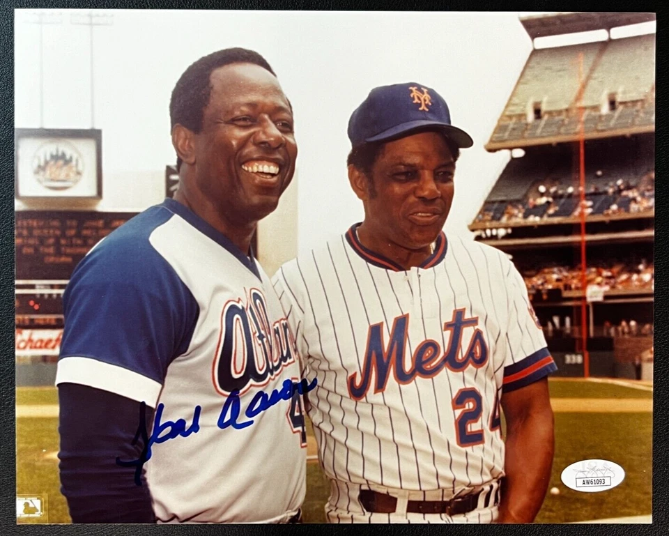 Hank Aaron Signed Color Photo 8x10 JSA Atlanta Braves (w/Mays) CLEAN AUTO! - Image 2 of 4