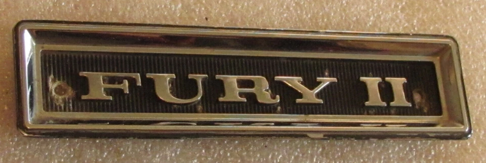 1968 PLYMOUTH FURY II КРЫЛО ЭМБЛЕМА ЗНАЧОК ОРНАМЕНТ ПОДЛИННЫЙ ОРИГИНАЛЬНЫЙ MOPAR OEM - Изображение 2 из 4