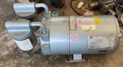 Gast 0522-V103-G18DX Oil-Less Rotary Vacuum Air Pump 115VAC 60Hz, 1PH, 1/4HP