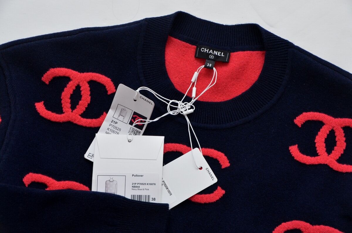 CHANEL CC Logo Pullover Sweater Size 38 New With Tags | eBay CHANEL CC Logo Pullover Sweater Size 38 New With Tags | eBay