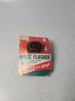 1960'S BAKELITE ''WINKER'' MAGIC FLASHER LIGHT ACCESSORY 