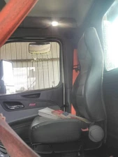 PETERBILT 579 SEAT FRONT 3827341