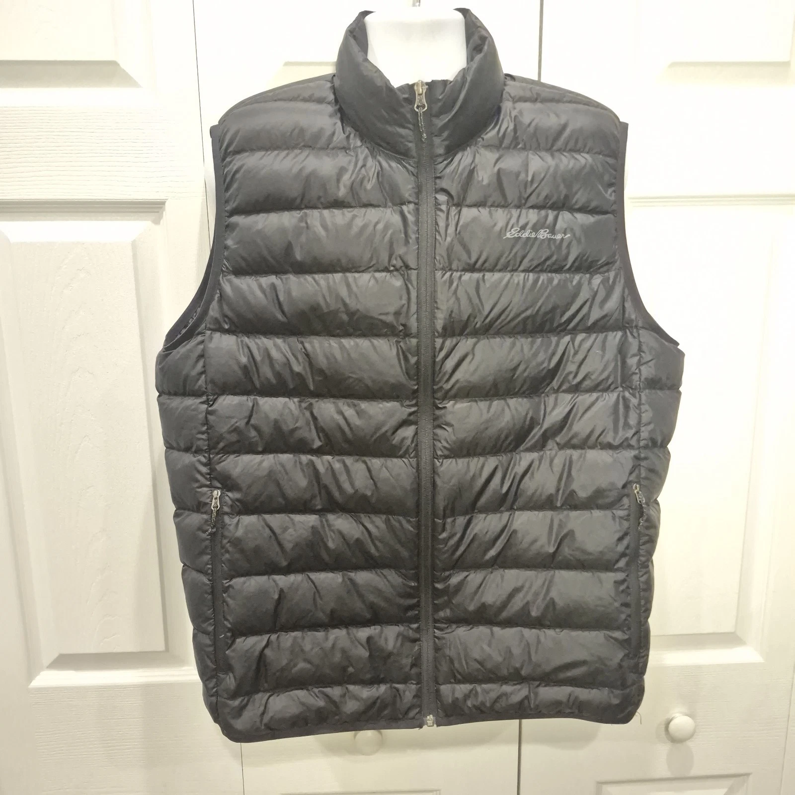 Eddie Bauer Vest Mens XL Black EB650 Down Insulated Puffer Lightweight Travel