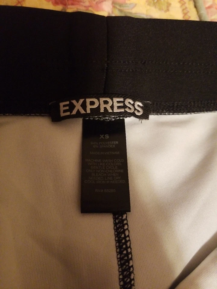 LEGGINGS FLORES EXPRESS NEGROS XS Foto 4 de 4