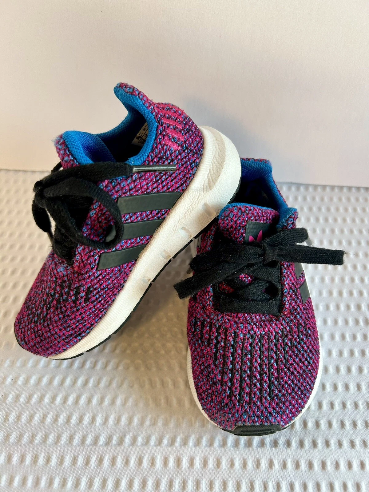 Scarpe da ginnastica Adidas Avea 5 bambino NUOVE