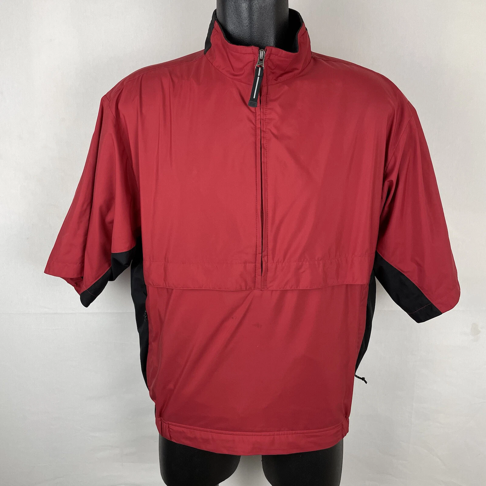 Cutter & Buck WindTec Windbreaker Men's M Red Black 1/2 Zip Short Sleeve