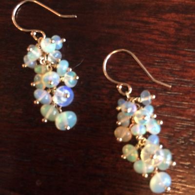 Opal Ohrringe 14 Karat Gold feurig glatte Cluster - NEU