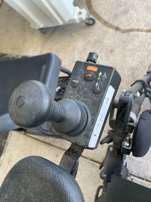 electric wheelchair Quickie Pulse 6 joystick control