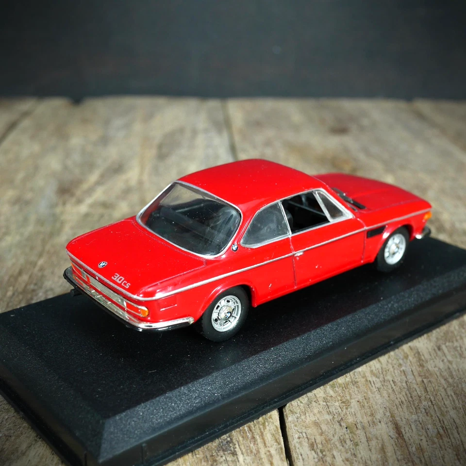 CDC Detail Cars (Corgi) BMW 3.0 CSI 1971, rojo, modelo diecast 1/43, en caja Foto 3 de 4