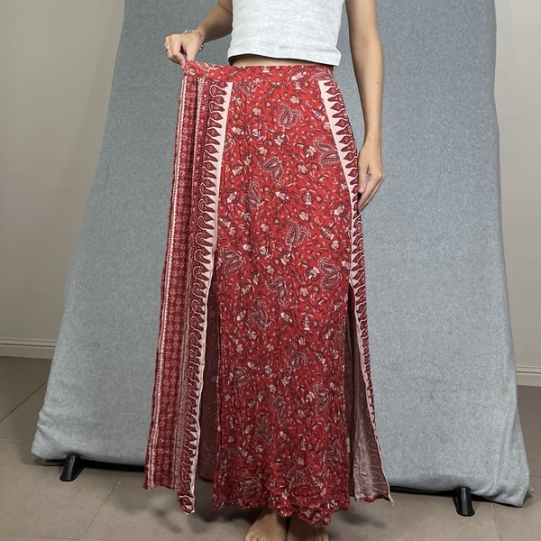 Arnhem Maxi Skirt Womens 12 Red Floral Flowers Slits Boho Peasant Gypsy Festival