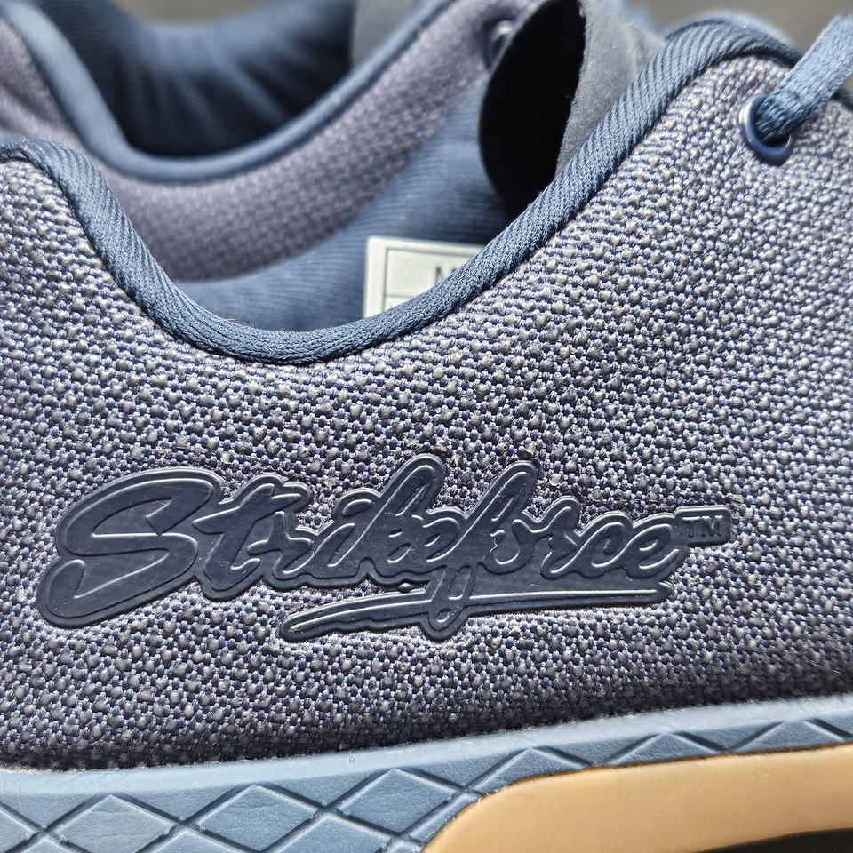 Zapatos de boliche KR Strikeforce Prime para hombre 10 suelas deslizantes universales azules con cordones Foto 2 de 4