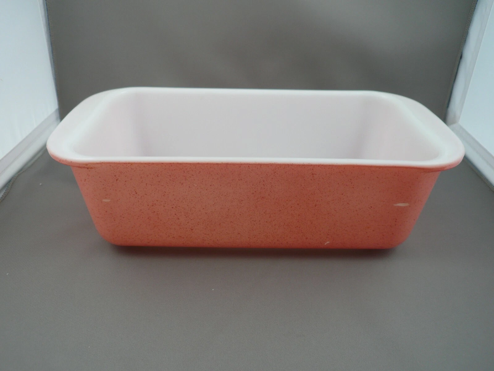 Desert Dawn Pink VTG PYREX 213 Loaf Pan 1-1/2 qt Ovenware Brown Speckles on Pink