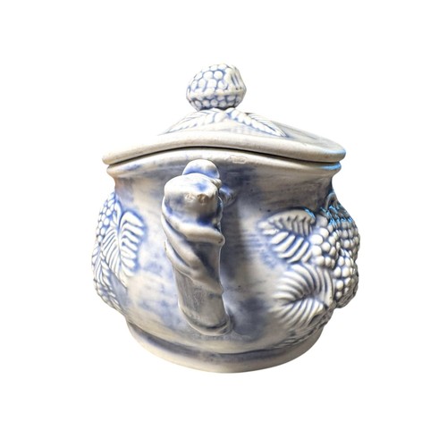 Vintage Rustic Salt Glazed Stoneware Creamer & Sugar Bowl Raised Berries Signed - Picture 5 of 16