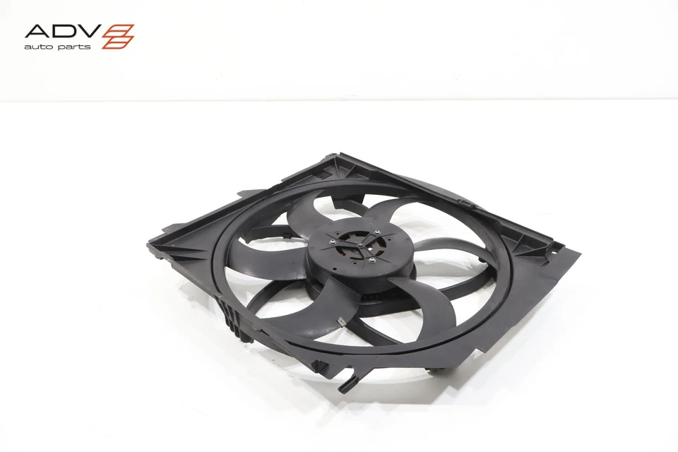 BMW Z4 E85 2003-2008 cubierta del ventilador de refrigeración del radiador y la pala y el motor OEM Foto 4 de 4