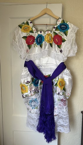 Terno Yucateco Folklorico with Purple Rebozo Size Large Adult Made in Mexico