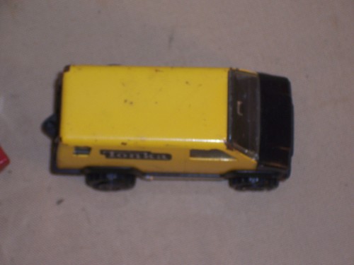Vintage metal plastic yellow TONKA VAN and a red Fire Rescue Tonka Truck USA - Picture 7 of 9