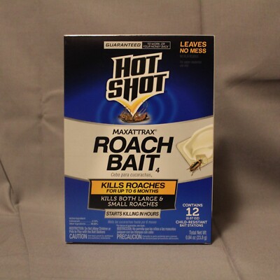 Hot Shot MaxAttrax Roach Bait Station 12 pk new in box