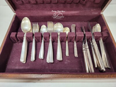 Oneida PRESTIGE Gay Adventure Pattern Silverplate Set In Original