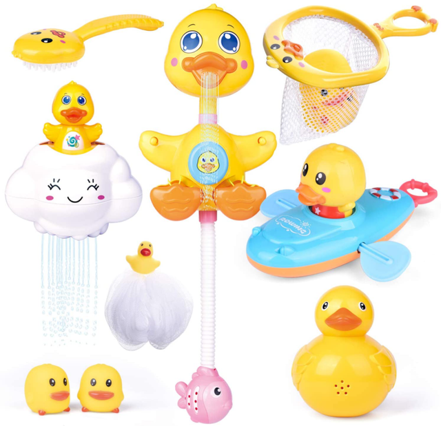 bath toy that sprays water