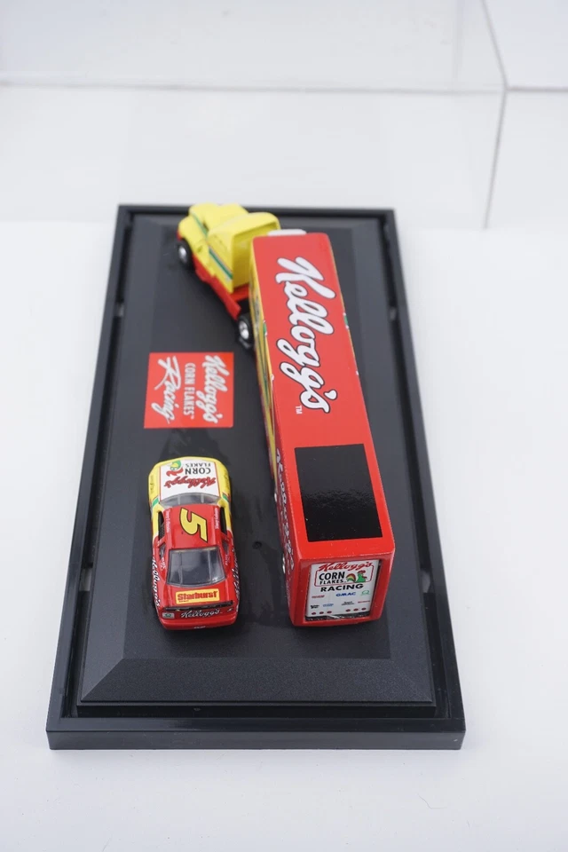 Rare Nascar #5 Terry Labonte Kellogg's Hauler & Car Diecast Matchbox Transporter - Image 4 of 4