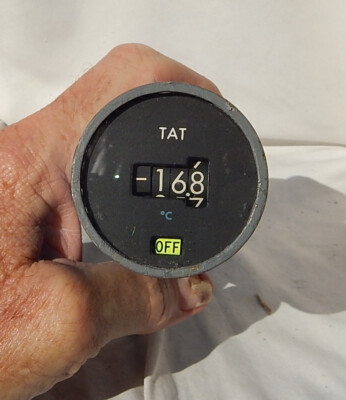 United Boeing 747 Flight Engineer's TAT Simulator Indicator Gauge Instrument