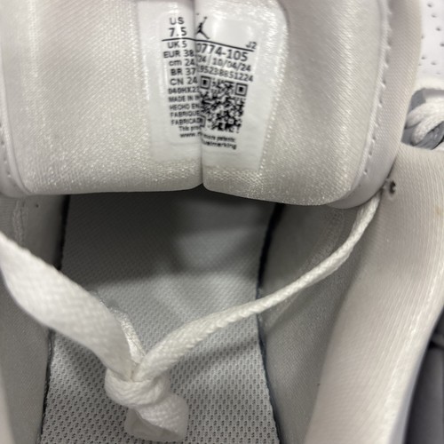 Air Jordan 1 Low Women's Size 7.5 White Wolf Grey Aluminum DC0774-105 Dior - Picture 7 of 10