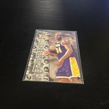 1998-99 Metal Universe - Shaquille O'Neal #25