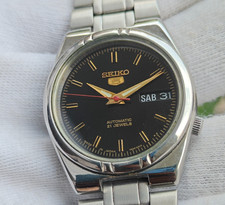 Seiko 5 Automatic 21 Jewels 7S26 Black Gold Dial Day Date Stainless Steel Japan