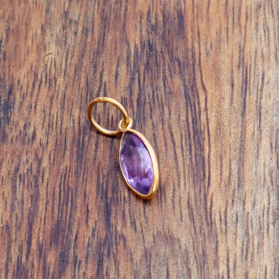 Colgante con dijes de oro macizo de 18 quilates con piedras preciosas talla amatista natural regalo para mujeres niñas Foto 4 de 4