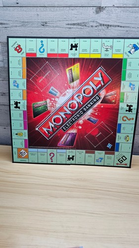 MONOPOLY ELECTRONIC BANKING EDITION - AGES 8+ - MISSING 1 BANK CARD - Picture 7 of 9