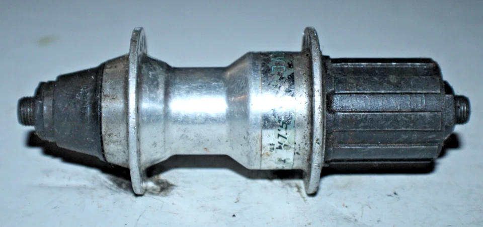 Shimano Nexave Rear MTB Bike Hub Freewheel Silver 32H 135mm Gravel USA Shipper:) - Image 3 of 4