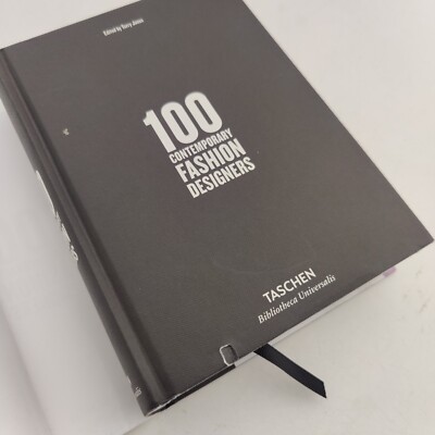 100 Contemporary Fashion Designers A-Z by Terry Jones. 2016