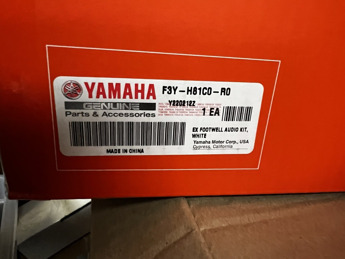 YAMAHA EX Bluetooth ECOXGEAR White JET-BLASTER FOOTWELL YAMAHA EX Bluetooth ECOXGEAR White JET-BLASTER FOOTWELL