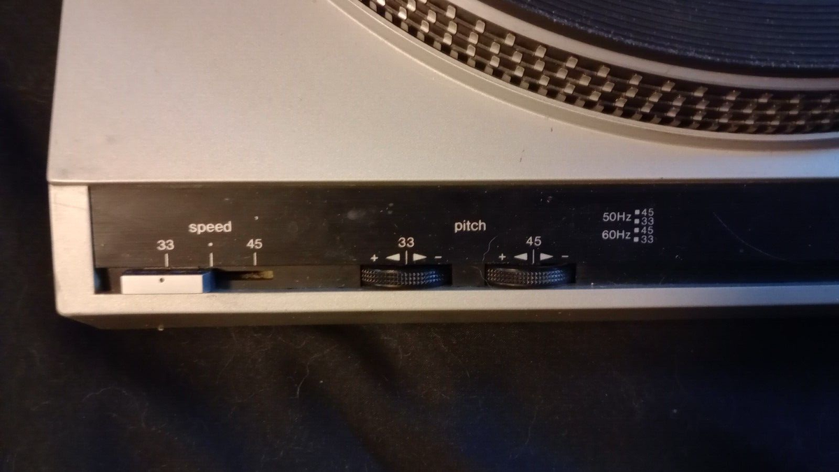 PLATINE VINYLE TECHNICS Sl-220 EUR 120,00 - FR