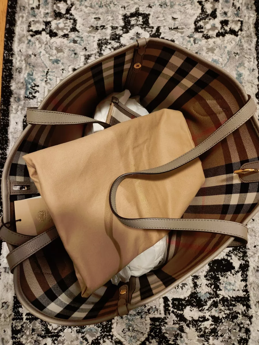Burberry honeybrook tote hotsell
