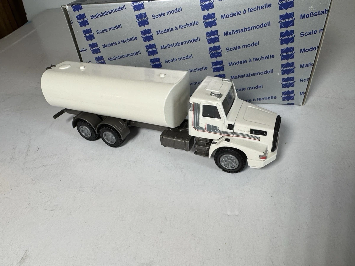 Conrad 1/43 Volvo LV293 C2LF 1949 - Camion Vintage Diecast Vert - 280877