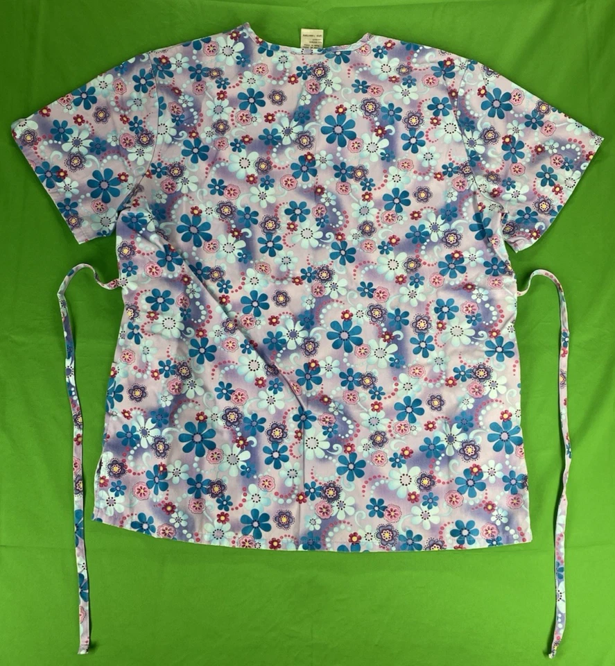 Medium Pink Blue Flower Pattern Simply Basic Scrub Shirt - Image 3 of 4