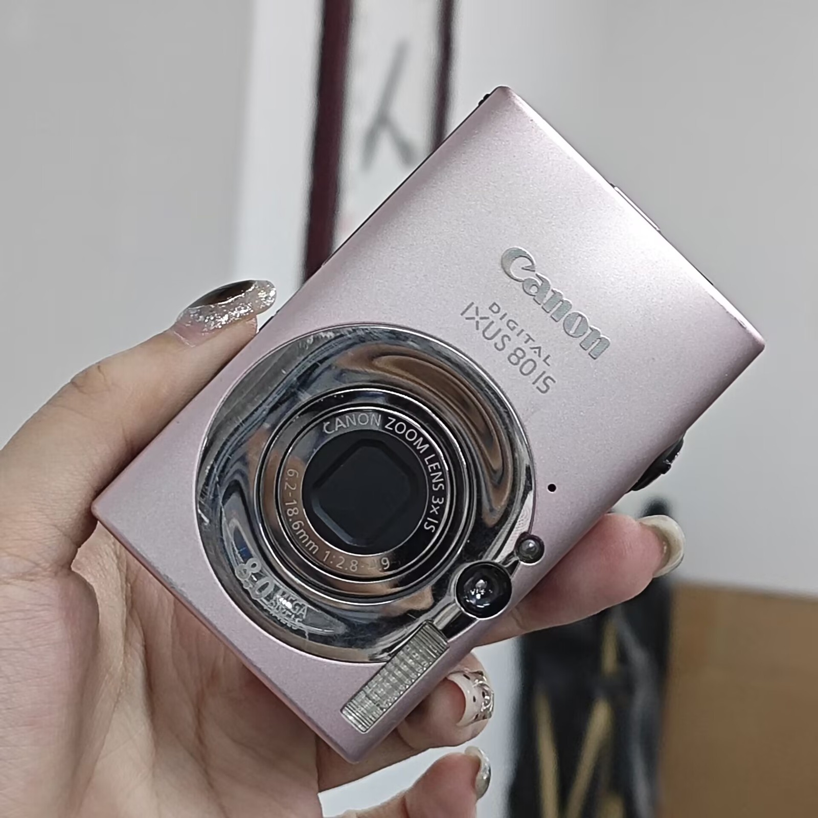 Canon IXUS 80 IS 8MP Digital Camera 3x Optical Zoom With Charger Battery Pink