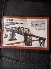 HO Scale Tyco 33 Piece Bridge and Trestle Set...