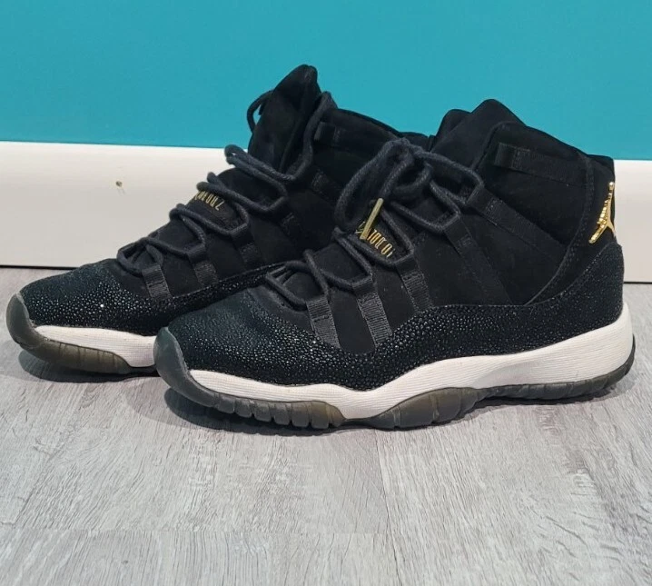 Women's Air Jordan Retro 11 Basketball Shoes