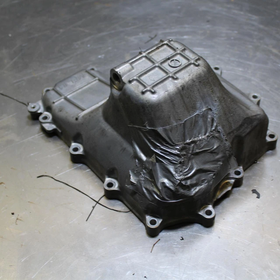 08-11 Honda Cbr 1000rr Oil Pan - Изображение 2 из 4