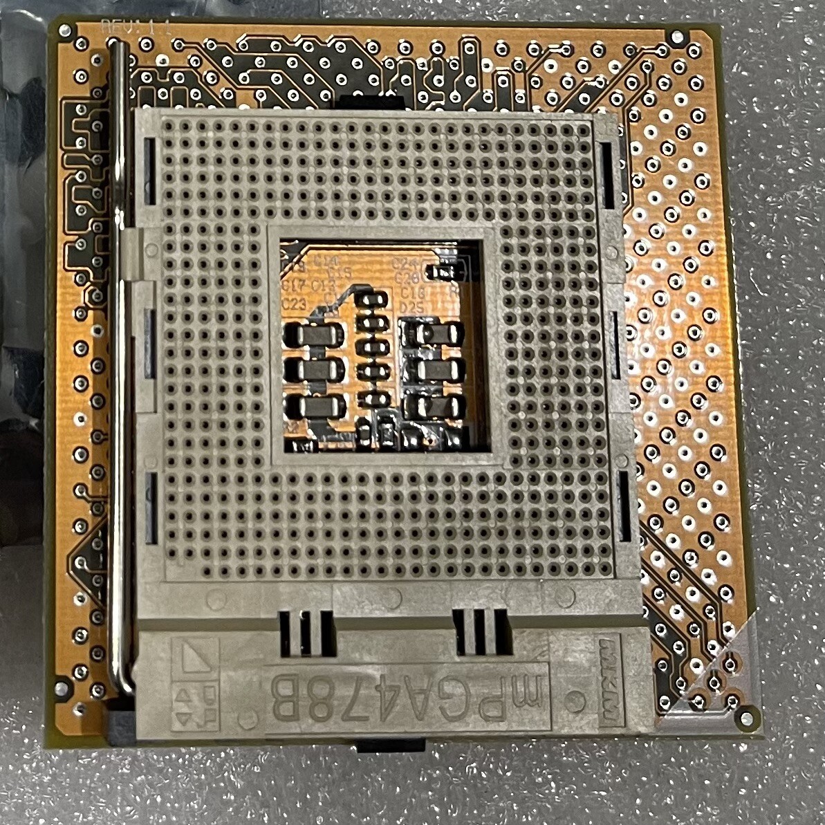 E206922 PCCHIPS Intel Pentium 4 Willamette SOCKET 423 478 CPU