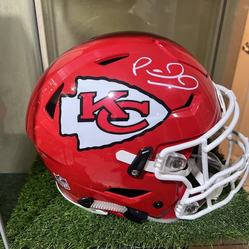 PATRICK MAHOMES SIGNED KANSAS CITY CHIEFS AUTHENTIC SPEEDFLEX HELMET BECKETT