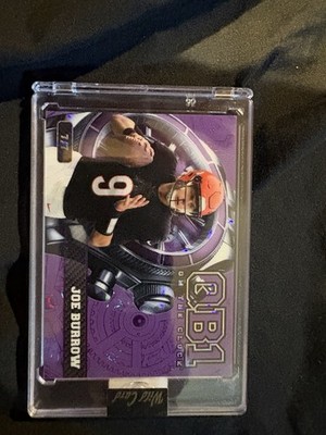 Wild Card QB1 On The Clock Joe Burrow Serial #77 Football Card 2020