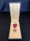 WW2 US Military BRONZE STAR Medal, Lapel Pin Bar w/Original Coffin Case (B)