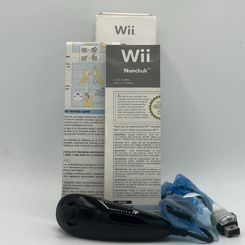 Console NINTENDO WII/WII U - WII NUNCHUK - Nero - Completo di Scatola e Cavi - Immagine 2 di 4