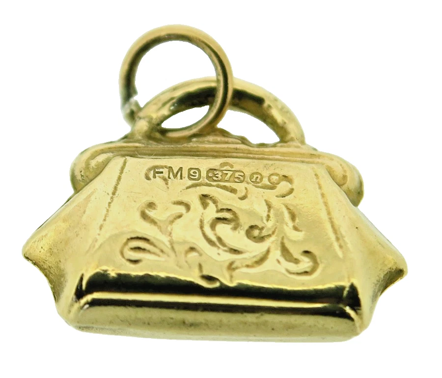 Damen Handtaschen Anhänger 9 kt Gelbgold Linien Muster Vintage Punze London 1968